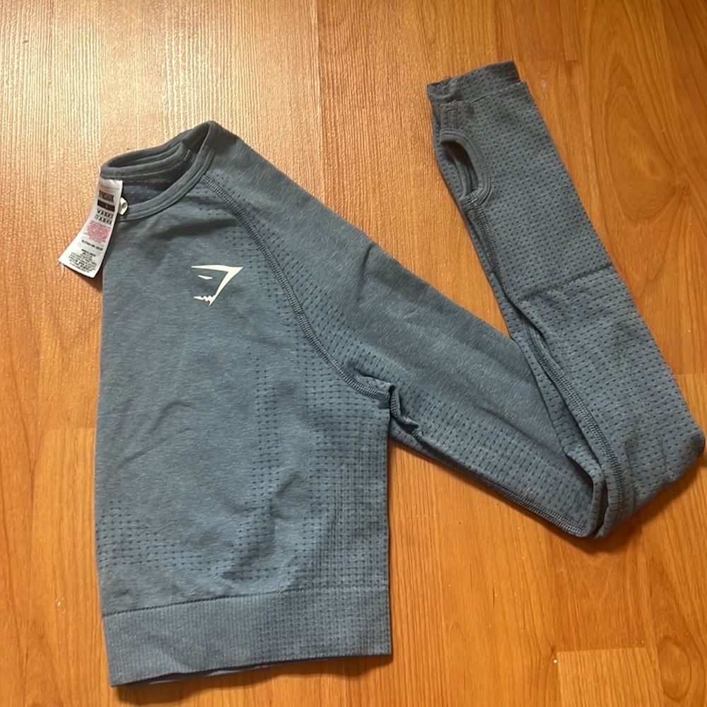 Gymshark Vital 2.0 Cropped Long sleeve. Size small.
